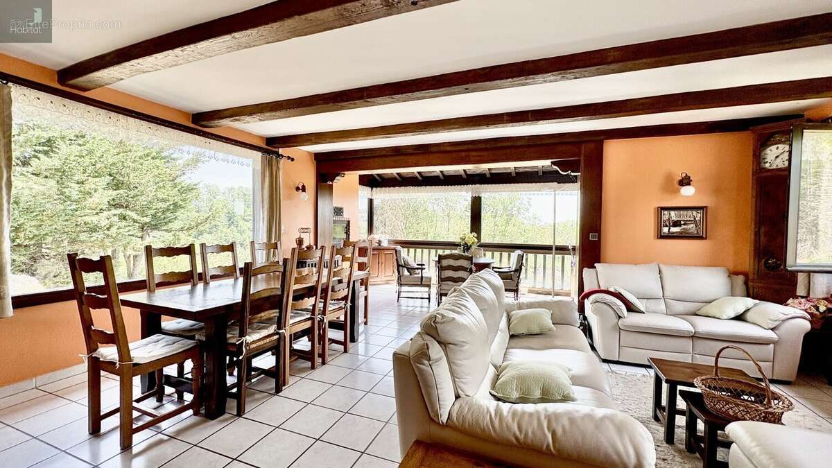 Maison à LAGUIOLE