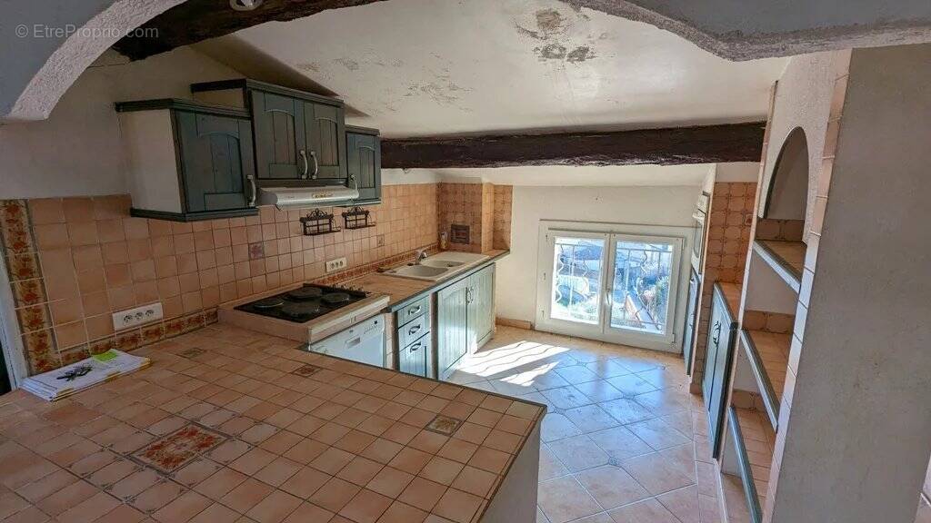 Appartement à SALERNES