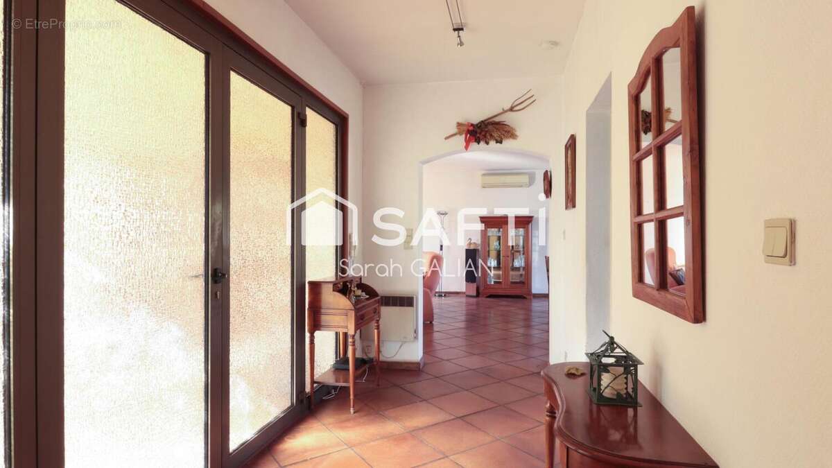 Photo 4 - Maison à ROQUEBRUNE-SUR-ARGENS