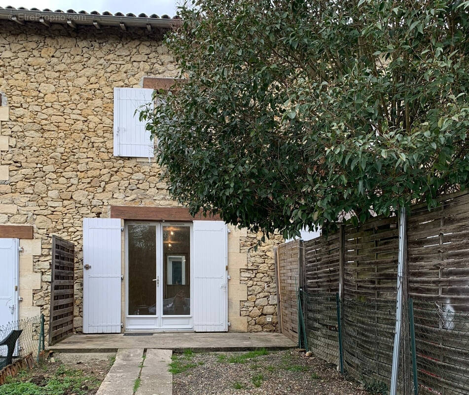 Appartement à SAUVETERRE-DE-GUYENNE