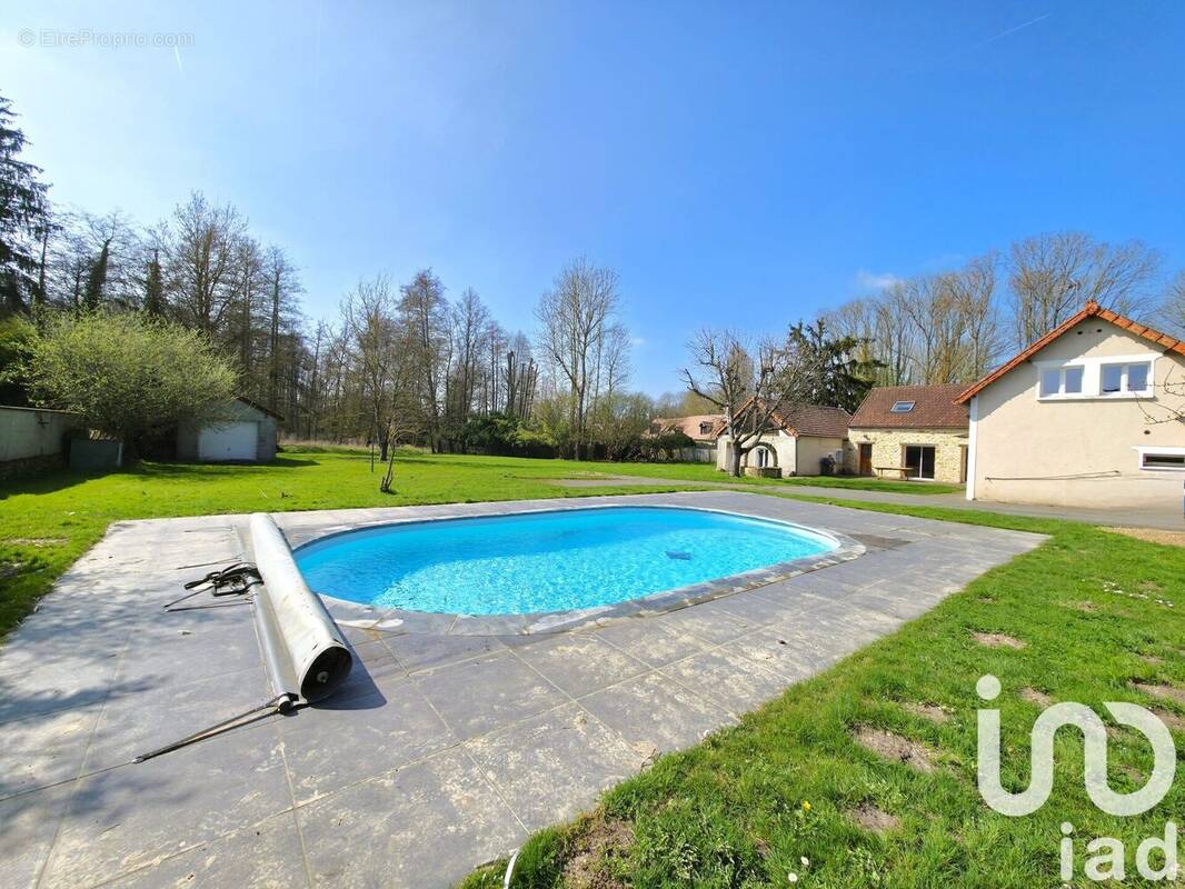 Photo 1 - Maison à HOUDAN
