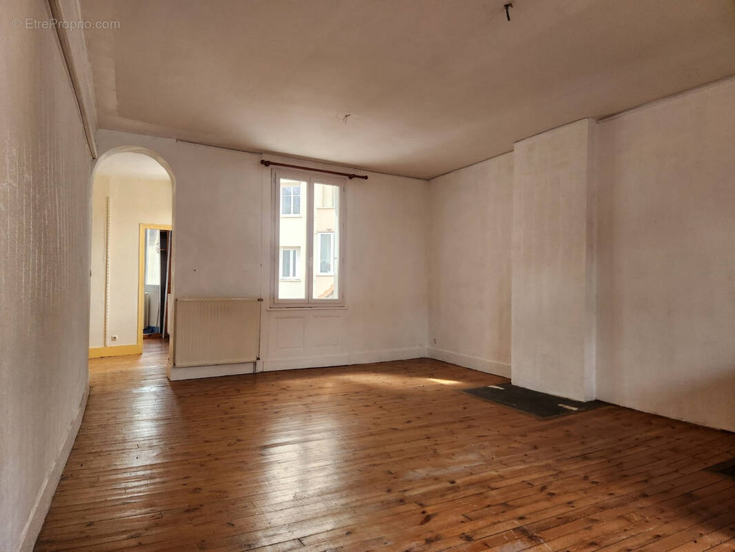 Appartement à SAINT-ETIENNE