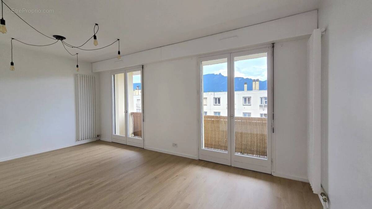 Appartement à AIX-LES-BAINS