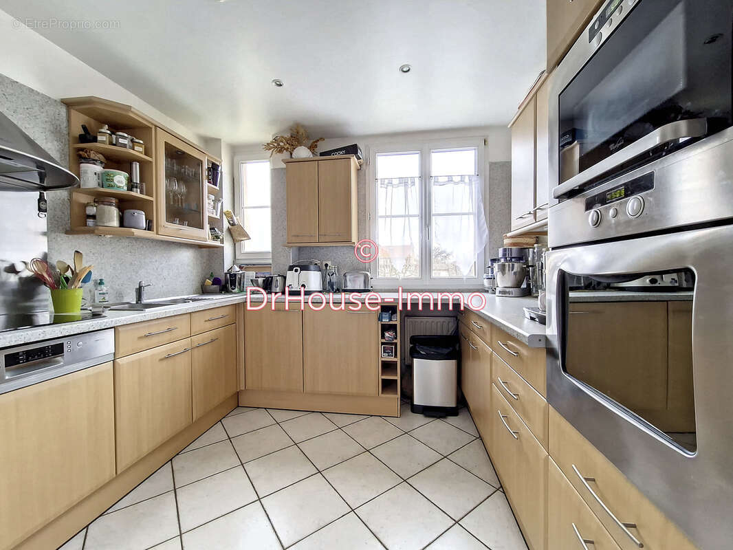 Appartement à LE BOURGET
