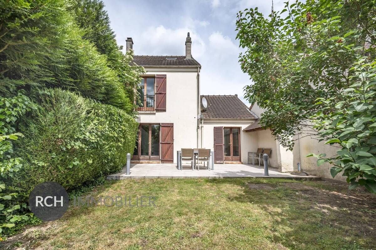 Maison à JOUARS-PONTCHARTRAIN