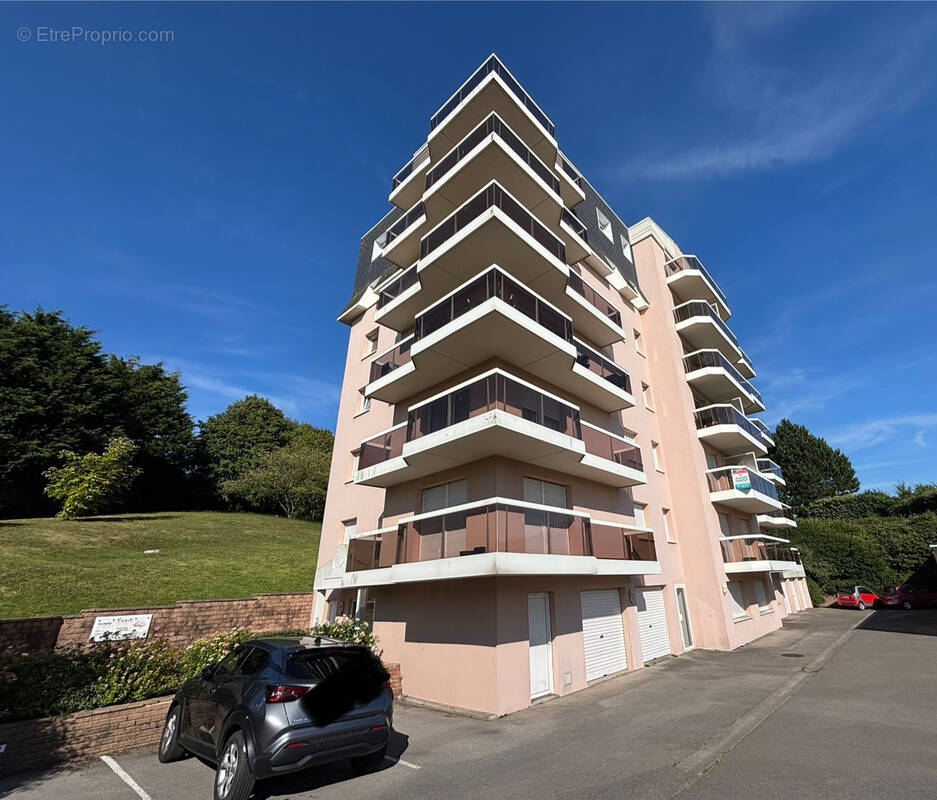 Appartement à SAINT-MARTIN-BOULOGNE