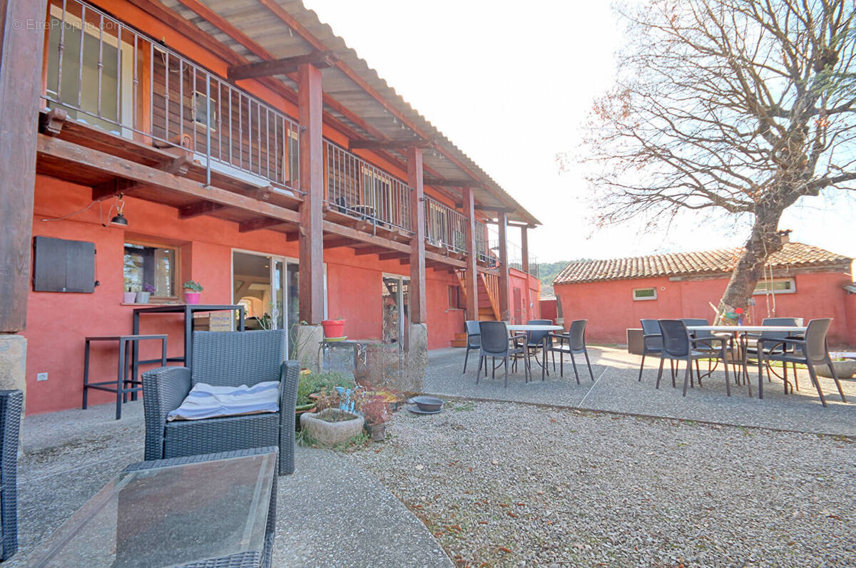 Maison à SAINT-VALLIER-DE-THIEY