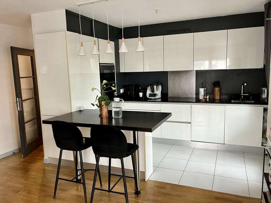 Appartement à GENNEVILLIERS