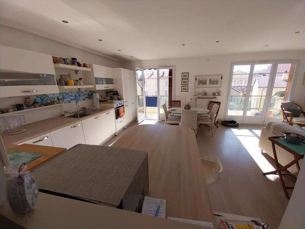 Appartement à MENTON