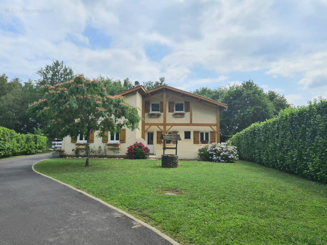 Maison à ARSAC