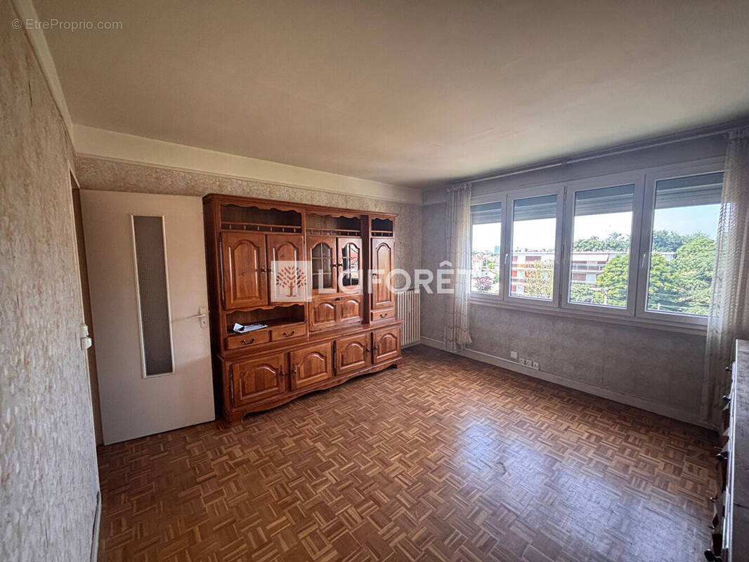 Appartement à VILLEMOMBLE