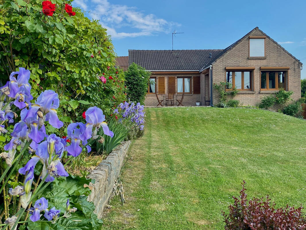 Maison à BOURGHELLES