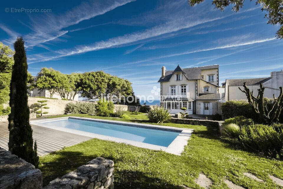 Maison à BATZ-SUR-MER