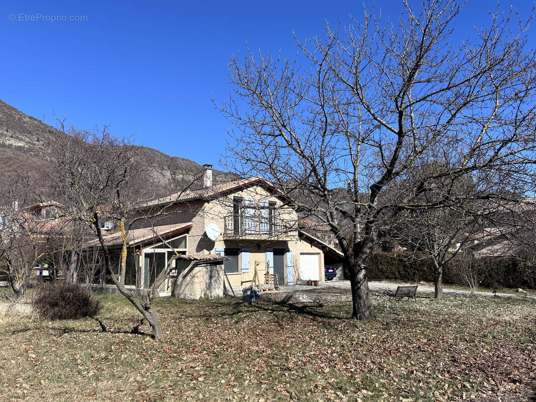 Maison à LA SAULCE