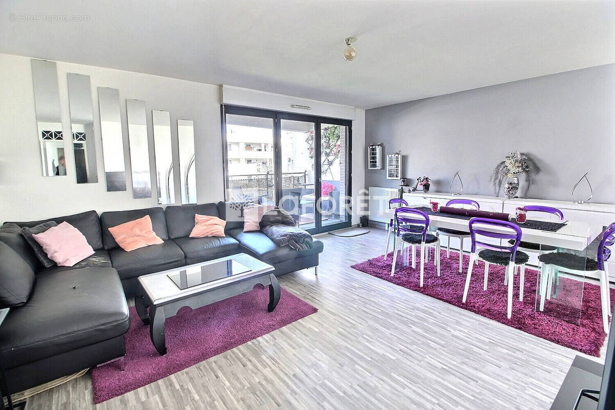 Appartement à GENNEVILLIERS