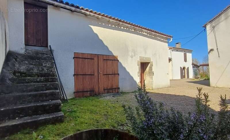 Maison à SAINT-MICHEL