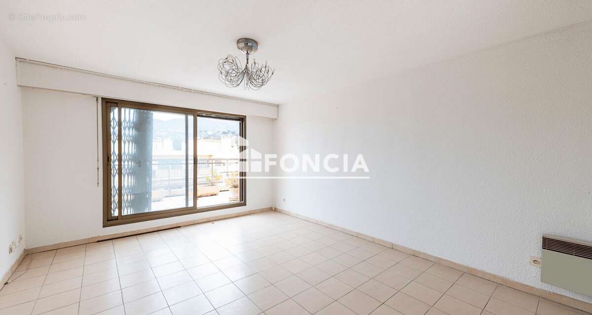 Appartement à MENTON