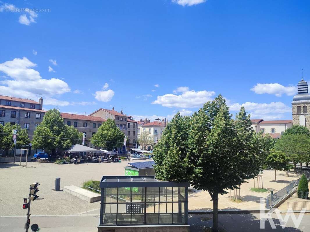 Appartement à SAINT-ETIENNE