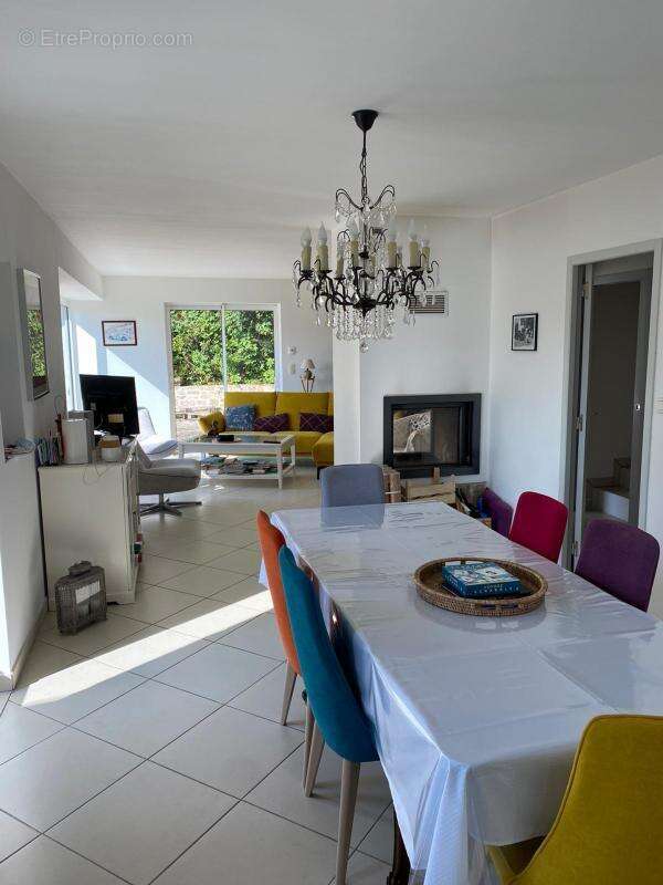 Maison à NOIRETABLE