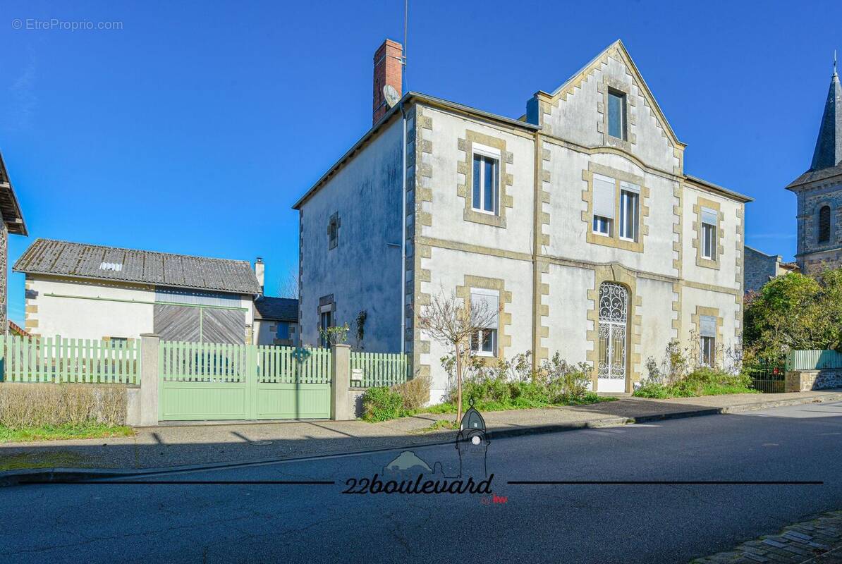Maison à SAINT-JOUVENT