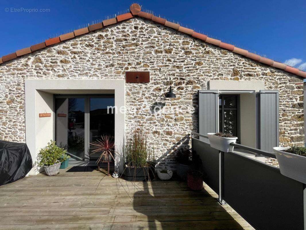 Maison à TALMONT-SAINT-HILAIRE