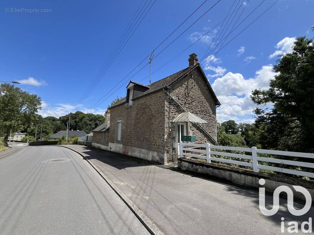 Photo 1 - Maison à FOUGERES