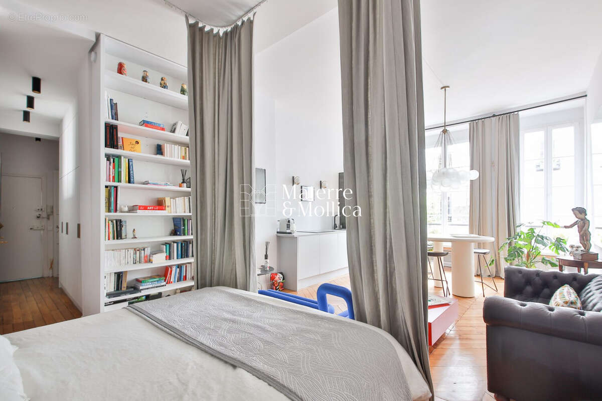 Appartement à PARIS-6E