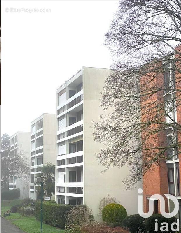 Photo 1 - Appartement à LES ULIS