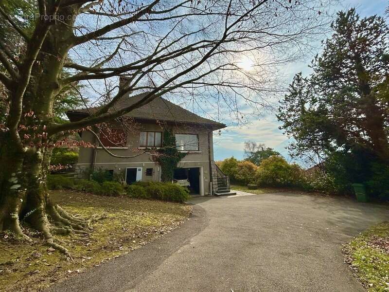 Maison à VEYRIER-DU-LAC