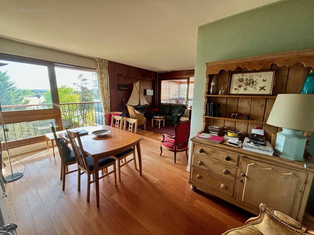 Appartement à LE CHESNAY