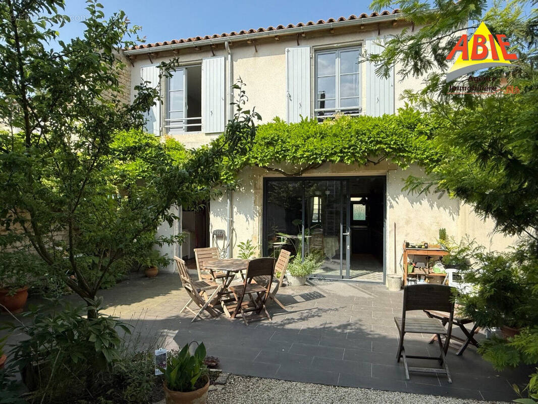 Photo 1 - Maison à COULON
