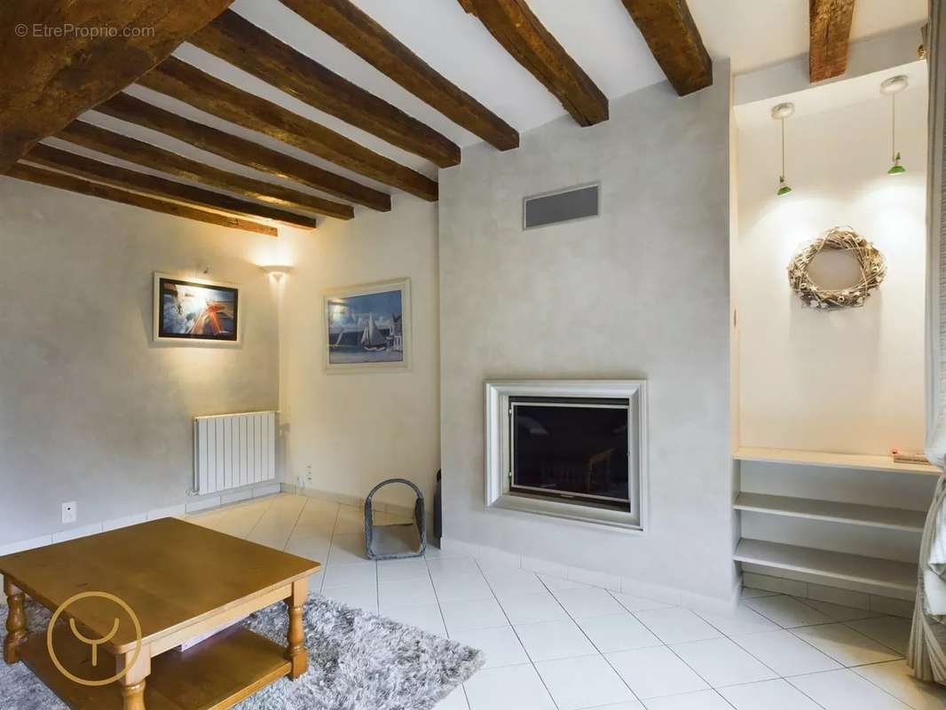 Maison à AIX-EN-OTHE