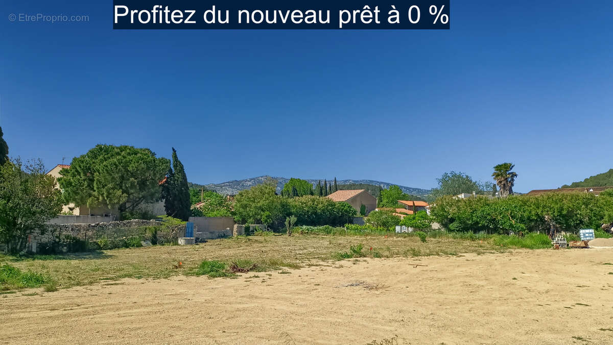 Terrain à ROQUEFORT-DES-CORBIERES