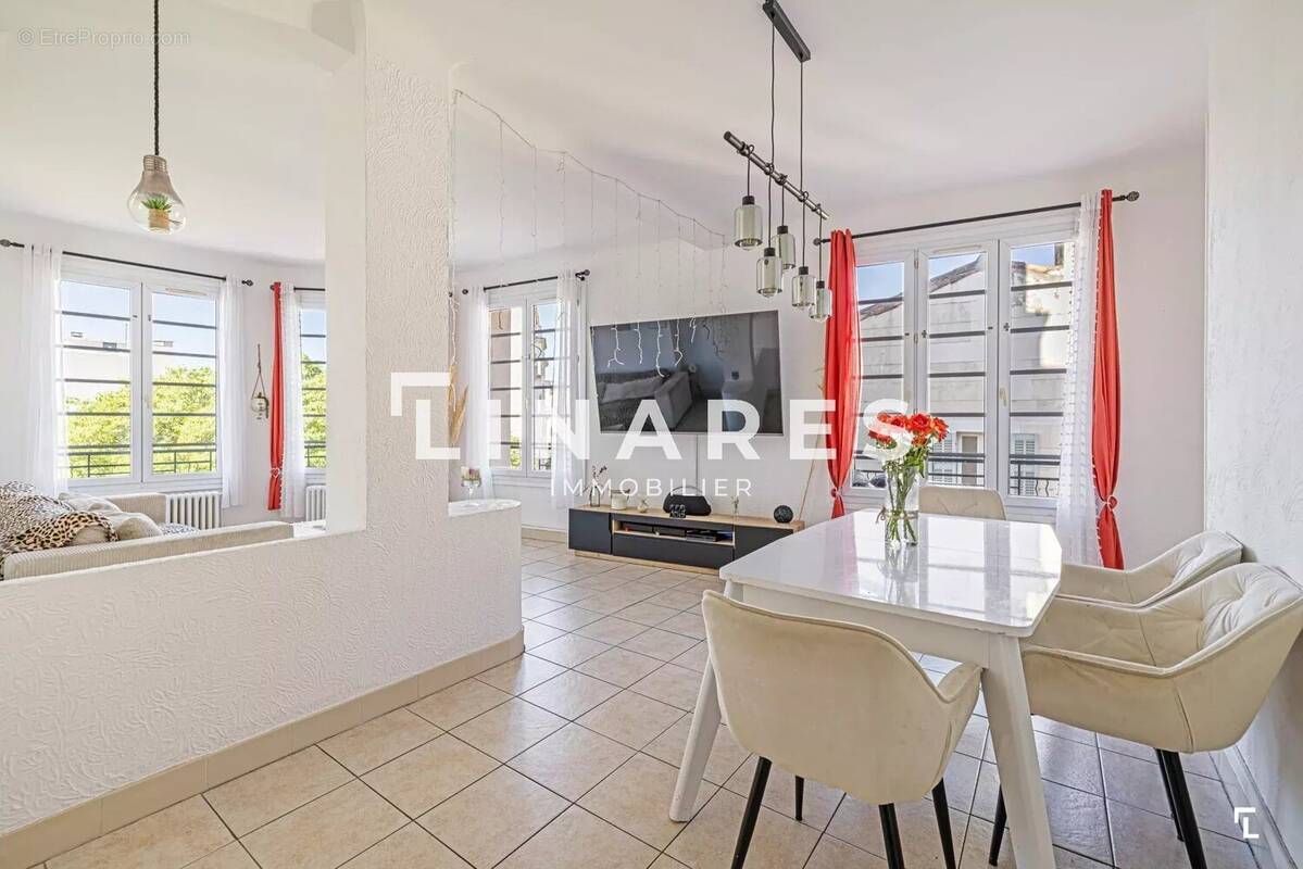 Appartement à MARSEILLE-7E