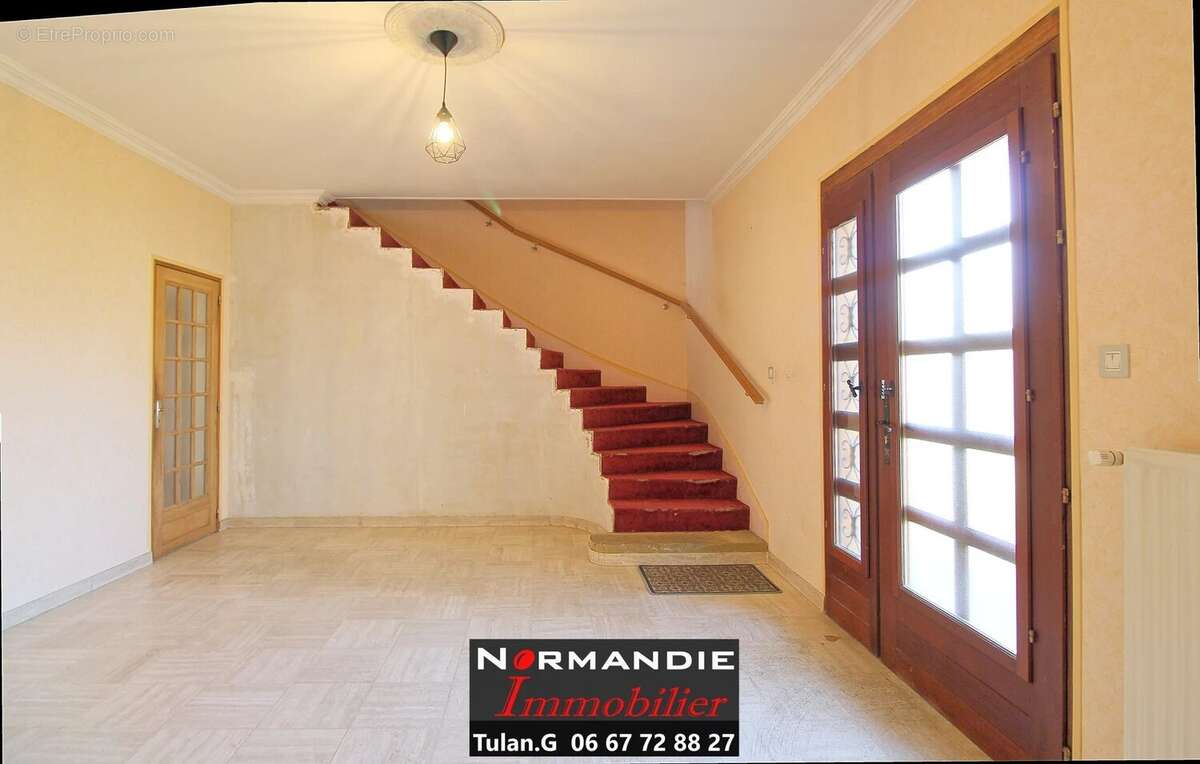 Maison à TOURVILLE-LA-RIVIERE
