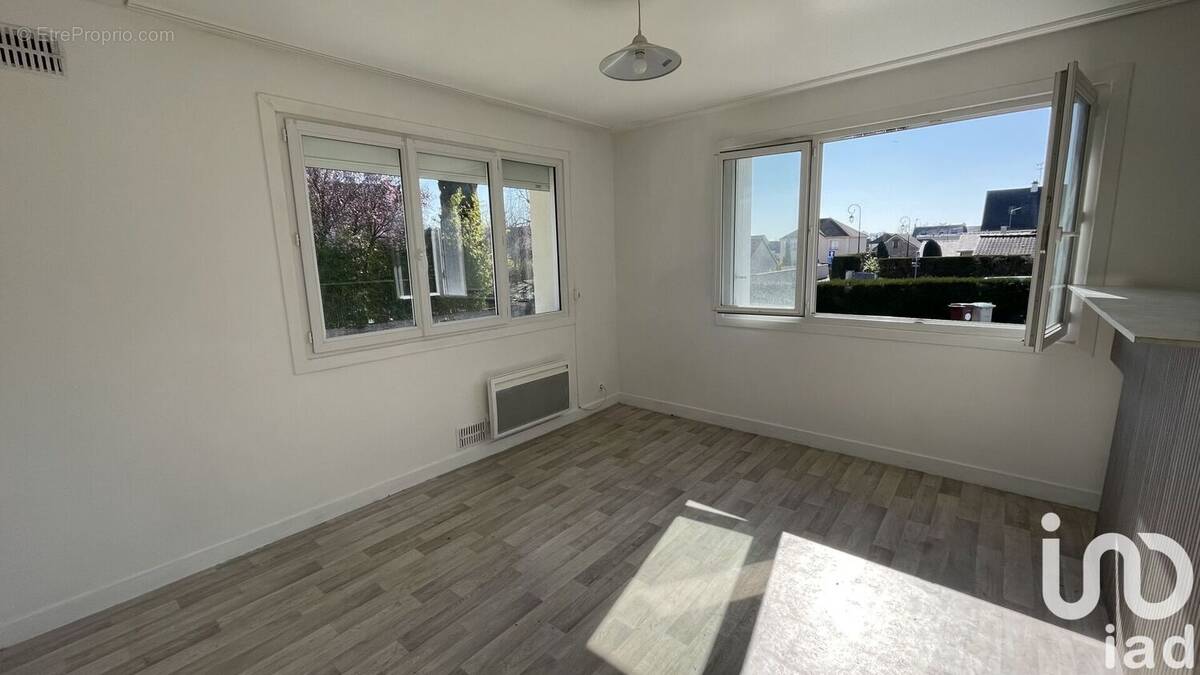 Photo 1 - Appartement à OLLAINVILLE