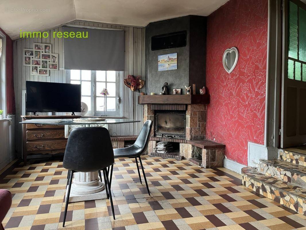 Maison à NORDAUSQUES