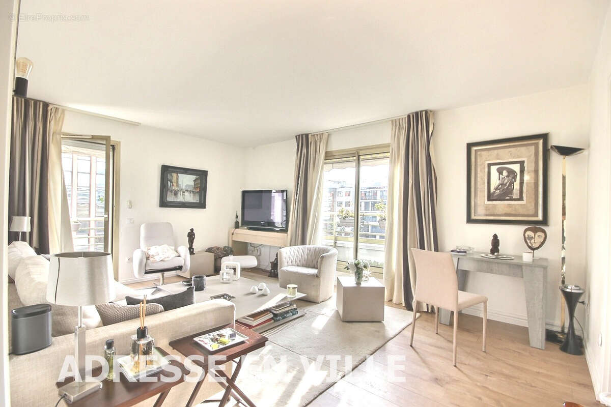 Appartement à LEVALLOIS-PERRET