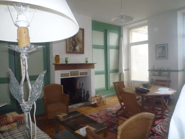Maison à MONCLAR