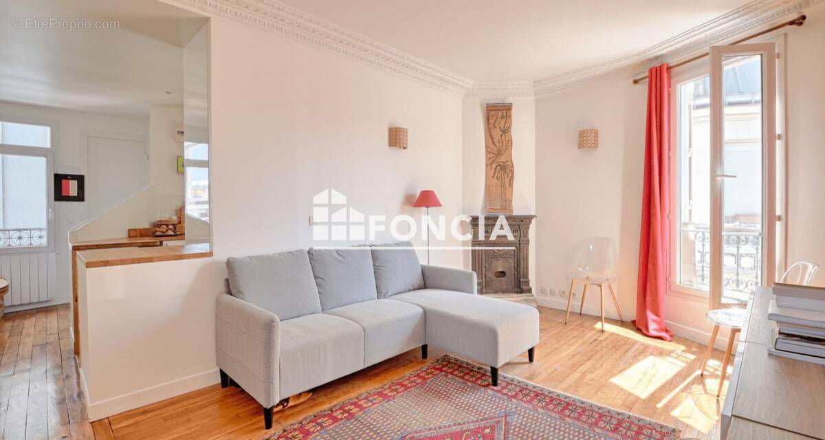 Appartement à PARIS-14E