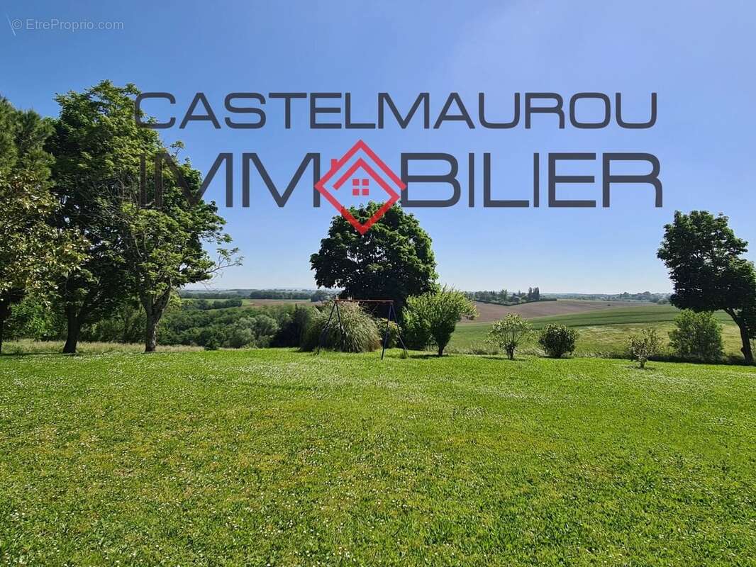 Terrain à MONTASTRUC-LA-CONSEILLERE