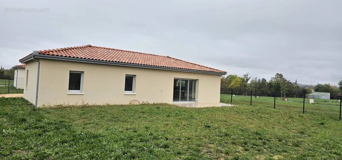 Maison à SARAMON