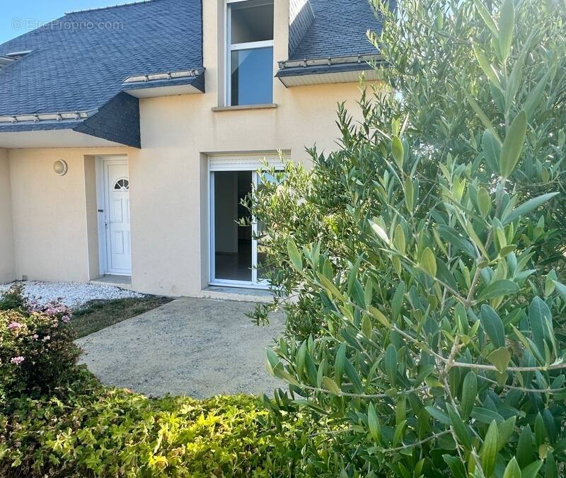 Maison à SURZUR