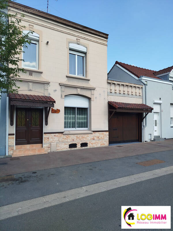 Maison à BEUVRAGES