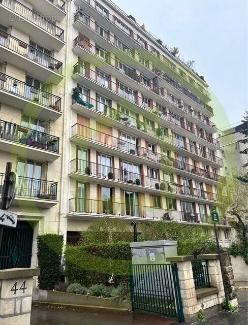 Appartement à PARIS-20E