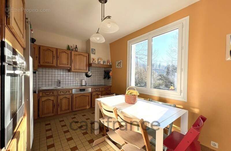 Maison à UZERCHE