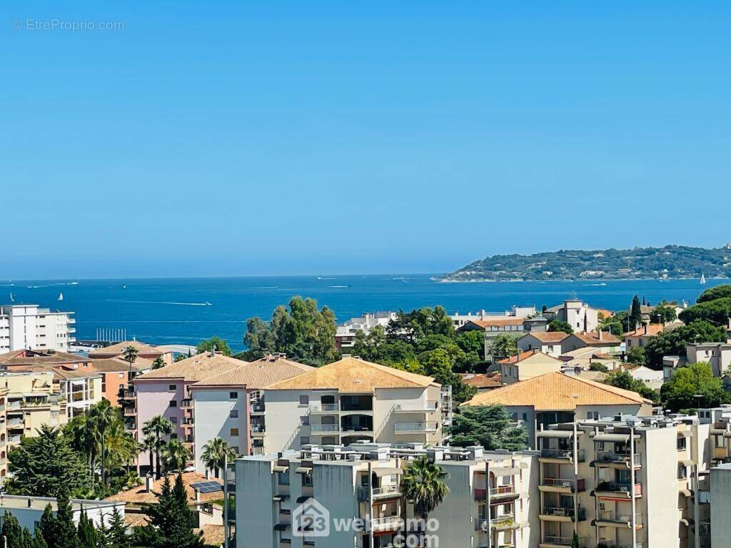 À 500?m des plages, au dernier étage, superbe vue mer panoramique dans un environnement calme. - Appartement à SAINTE-MAXIME