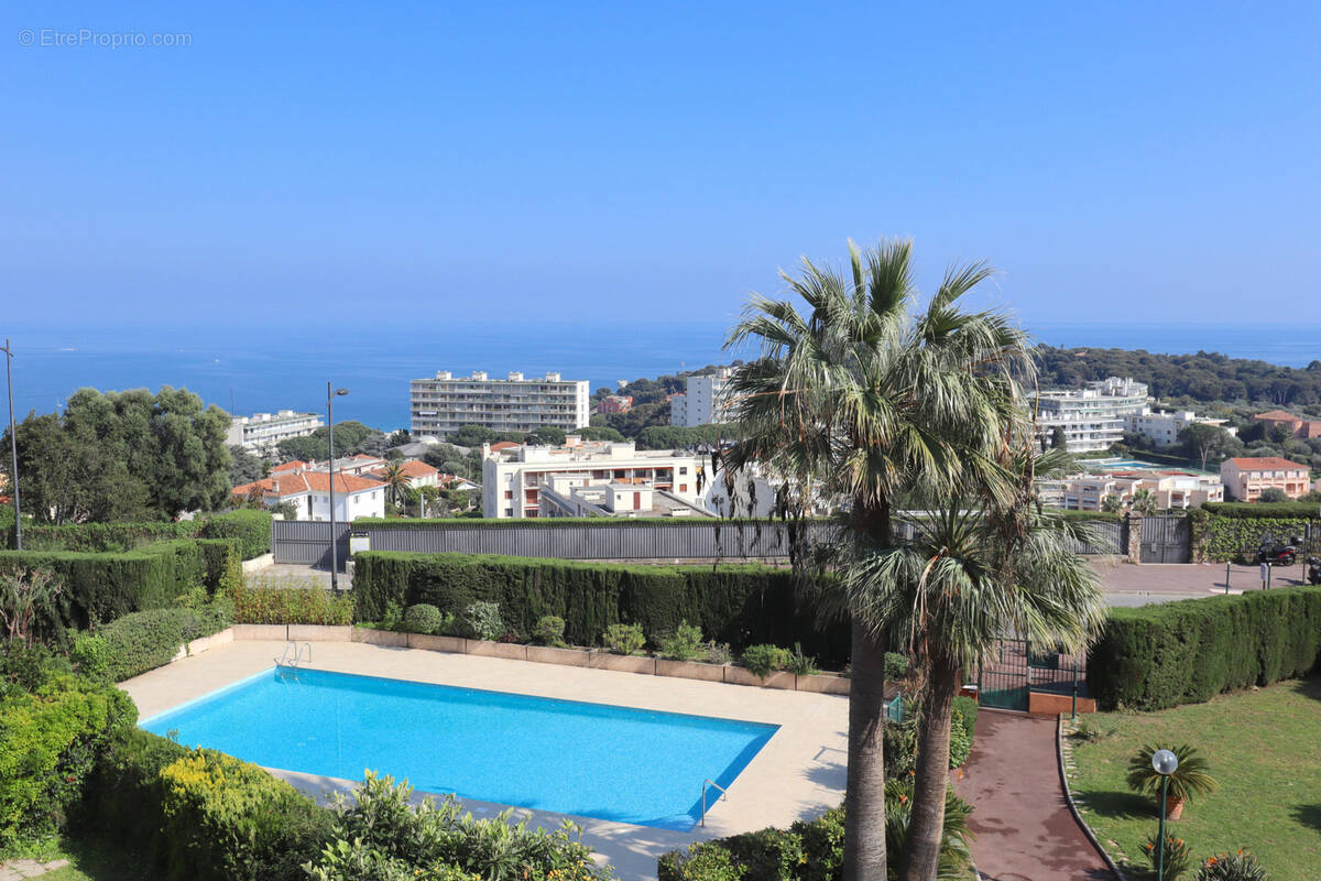 Appartement à ROQUEBRUNE-CAP-MARTIN
