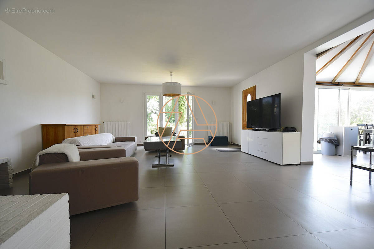 Maison à LE PLESSIS-TREVISE