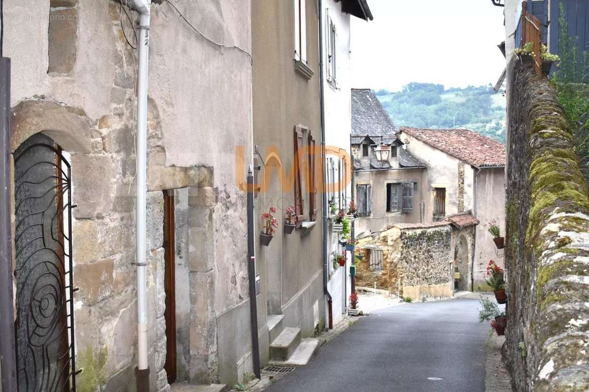 Maison à AUBIN